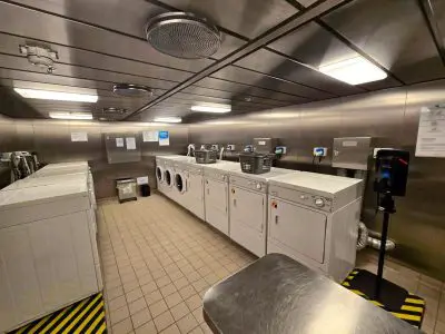 Laundrette P&O Aurora Laundrette P&O Aurora