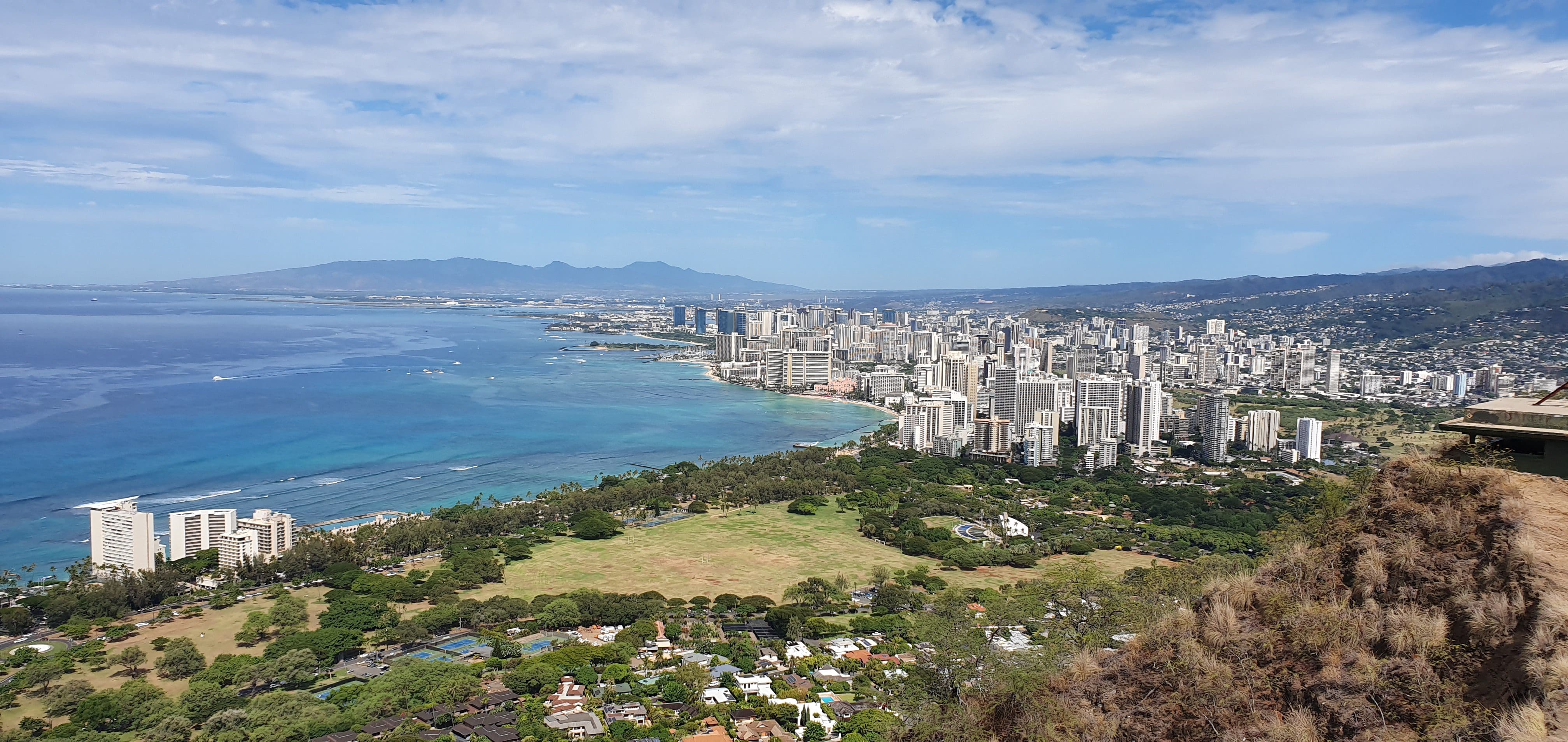 packing for hawaii - Diamond Head Crater Honolulu