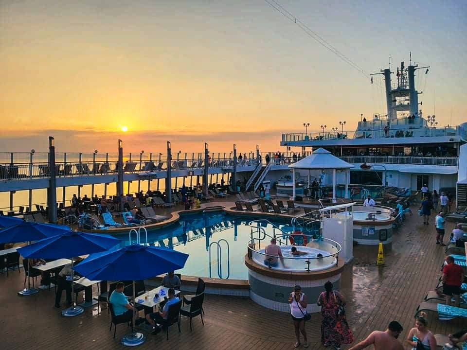 ncl jade lido deck pool and hot tubs