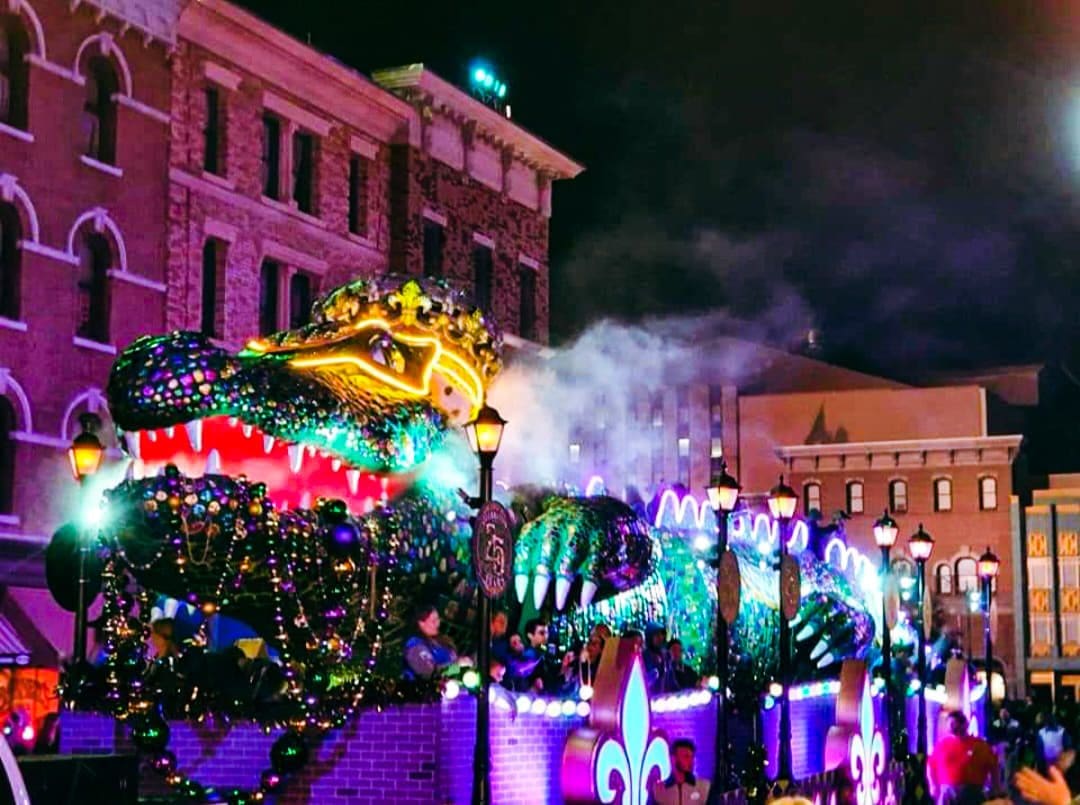 Mardi Gras At Universal Studios Orlando - Parades, Concerts and Beads