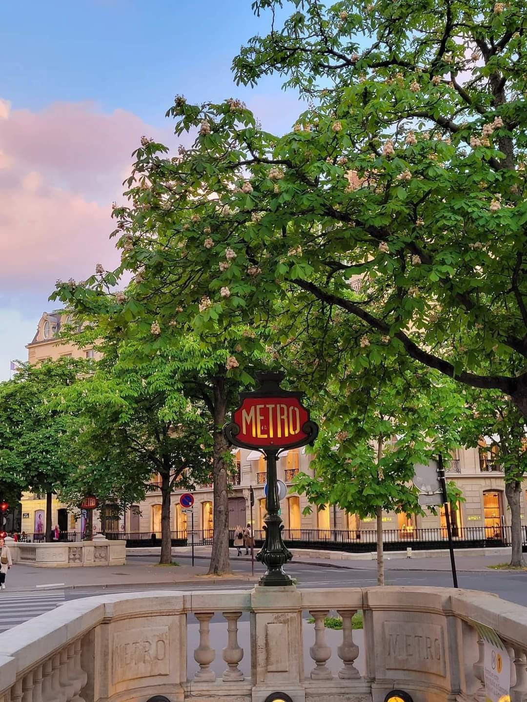 paris metro and trains