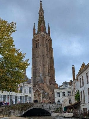 Getting Around Bruges – Transport Options